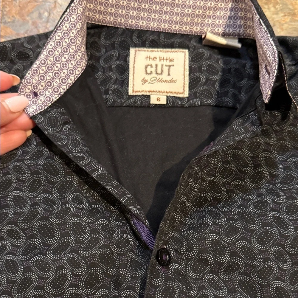 Boys size 6 dress shirt